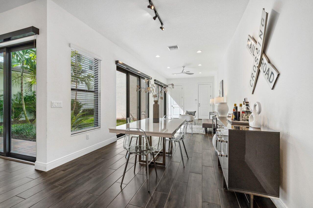 ALTON NEIGHBORHOOD - Residential