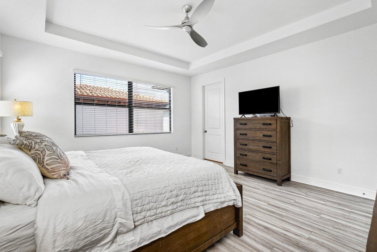 ALTON NEIGHBORHOOD - Residential