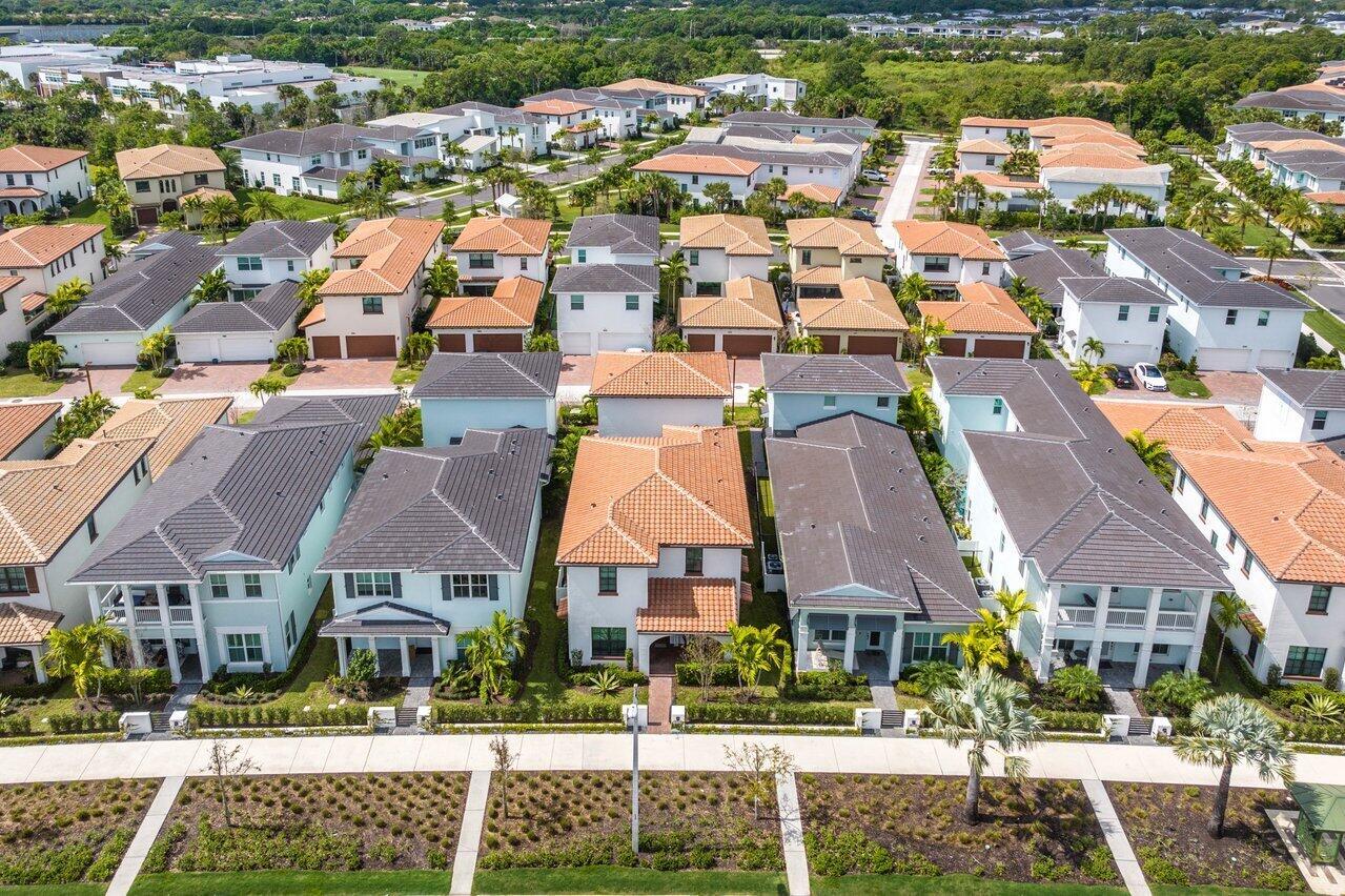 ALTON NEIGHBORHOOD - Residential