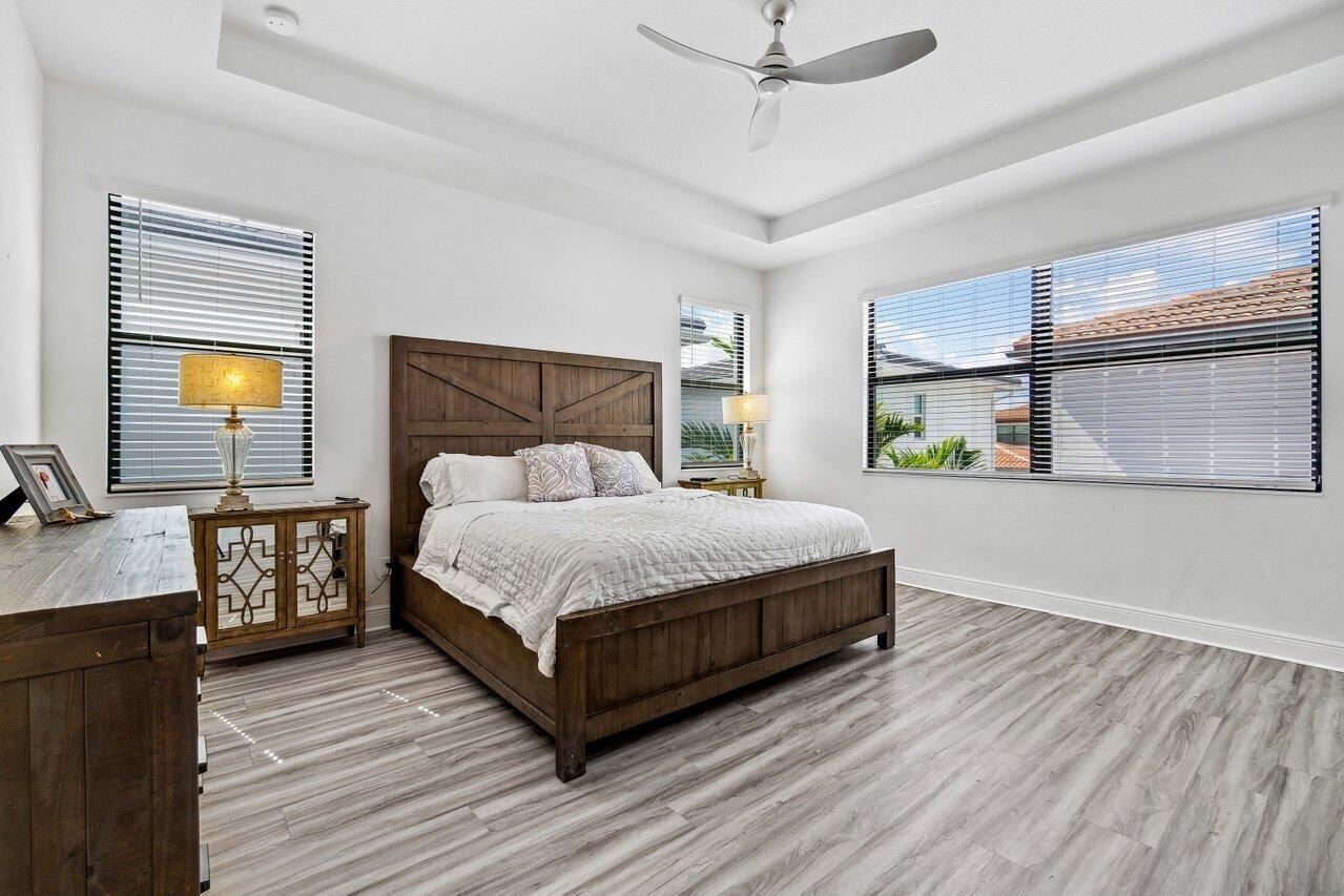 ALTON NEIGHBORHOOD - Residential