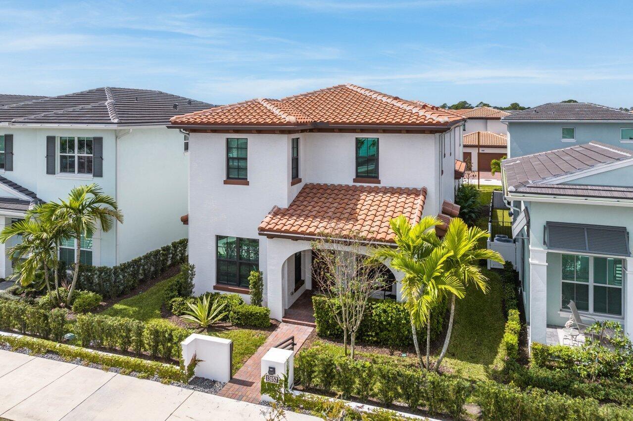 ALTON NEIGHBORHOOD - Residential