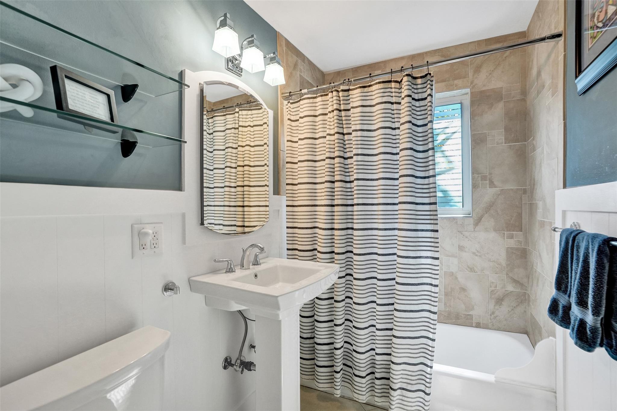 Tropical Manors Add 35-1 - Residential