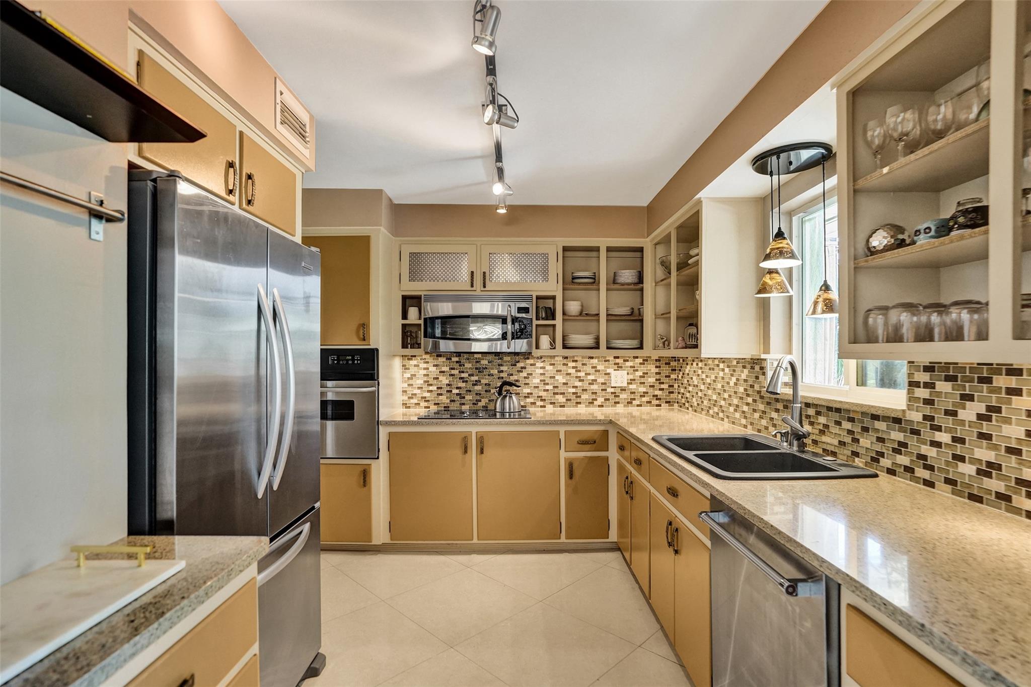 Tropical Manors Add 35-1 - Residential