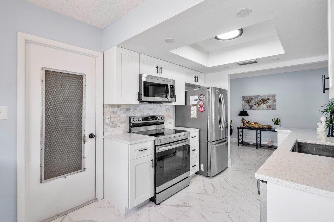 PALM BEACH LEISUREVILLE SEC 5 - Residential