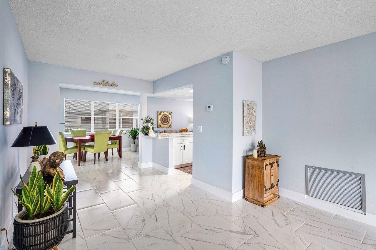 PALM BEACH LEISUREVILLE SEC 5 - Residential