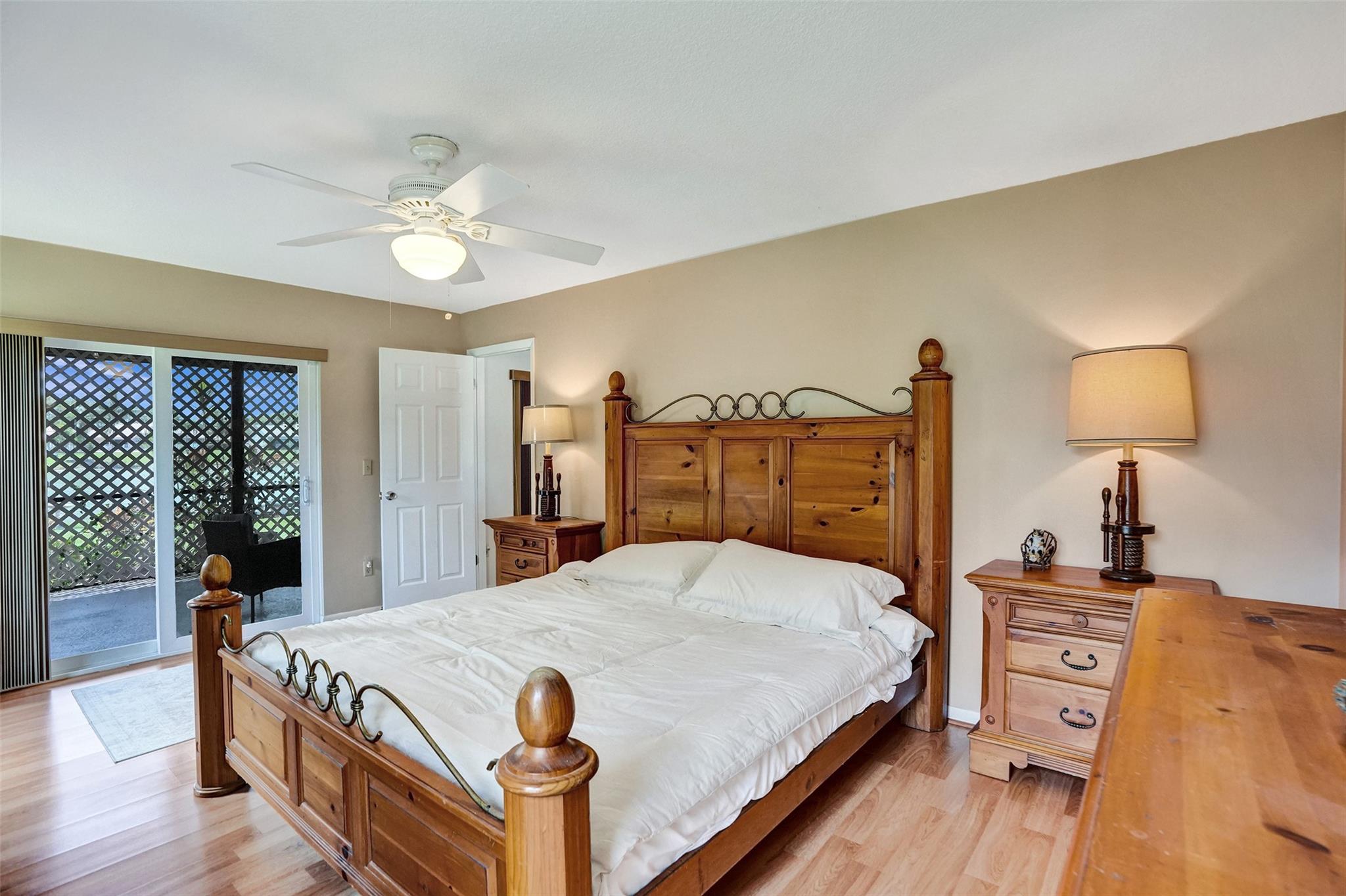 Sunflower Margate 82-38 B - Residential