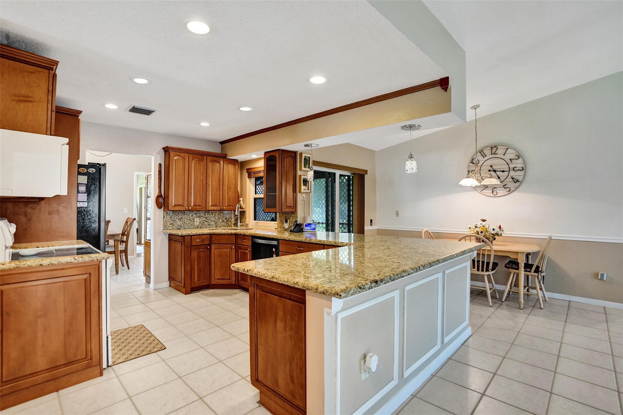 Sunflower Margate 82-38 B - Residential