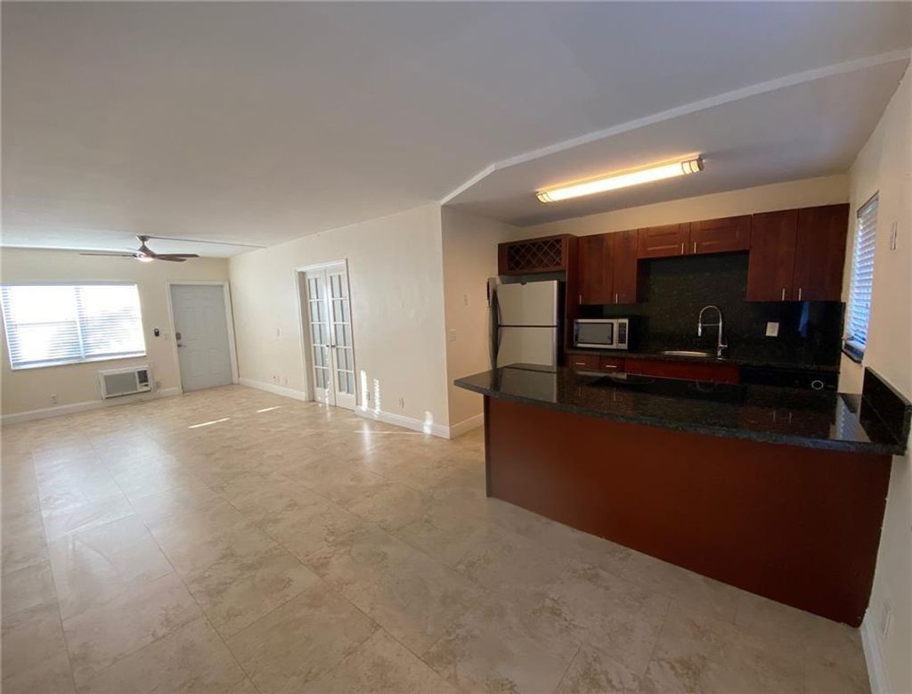 Photo of 1100 NE 9th Avenue #202, Fort Lauderdale, FL 33304 (MLS # F10497992)