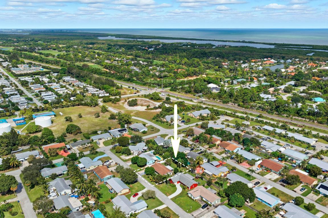 EASTRIDGE ESTATES - Residential Lease