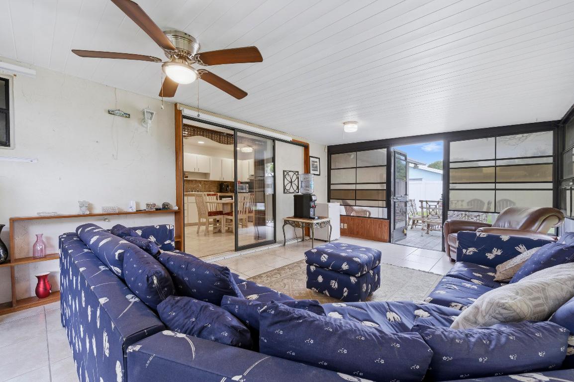 EASTRIDGE ESTATES - Residential Lease