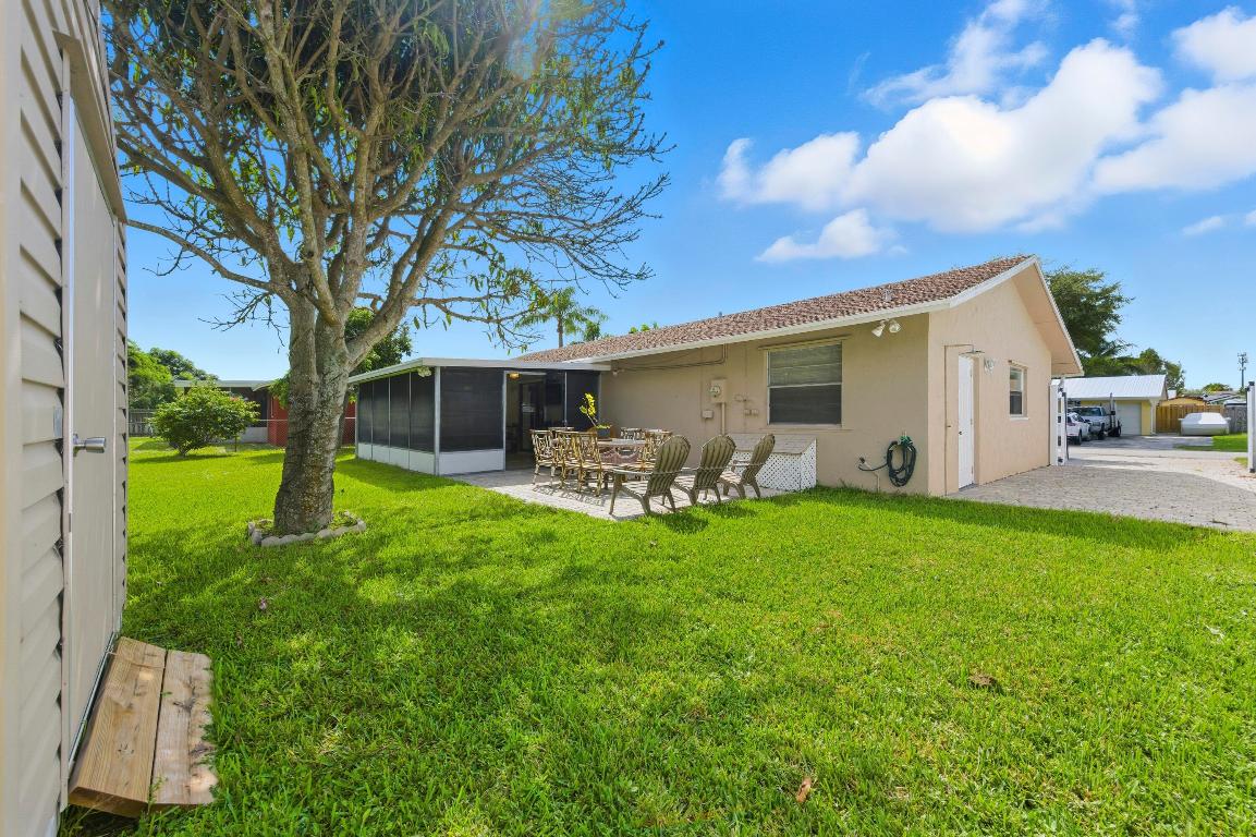 EASTRIDGE ESTATES - Residential Lease