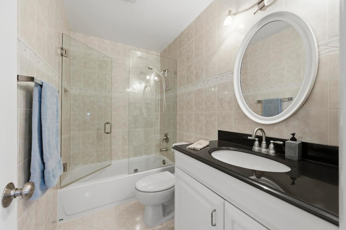 EASTRIDGE ESTATES - Residential Lease