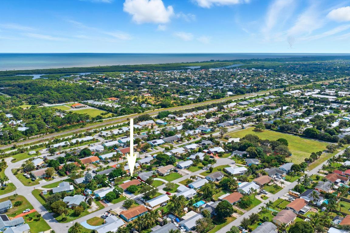 EASTRIDGE ESTATES - Residential Lease