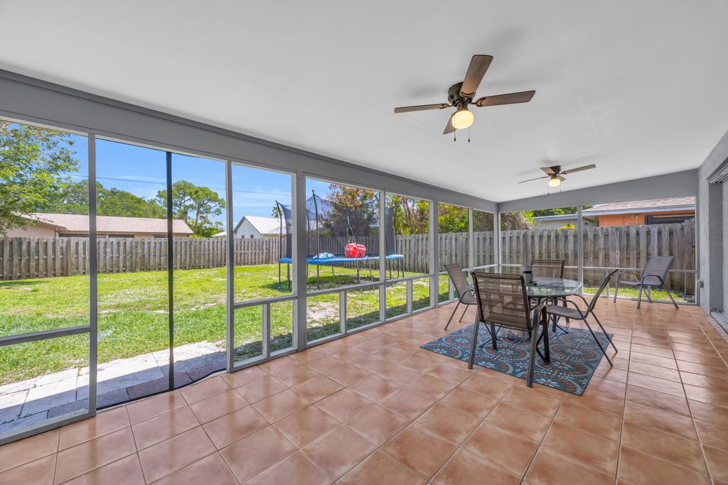 Photo of 1333 SE Bayharbor Street, Port Saint Lucie, FL 34983 (MLS # B26020087)