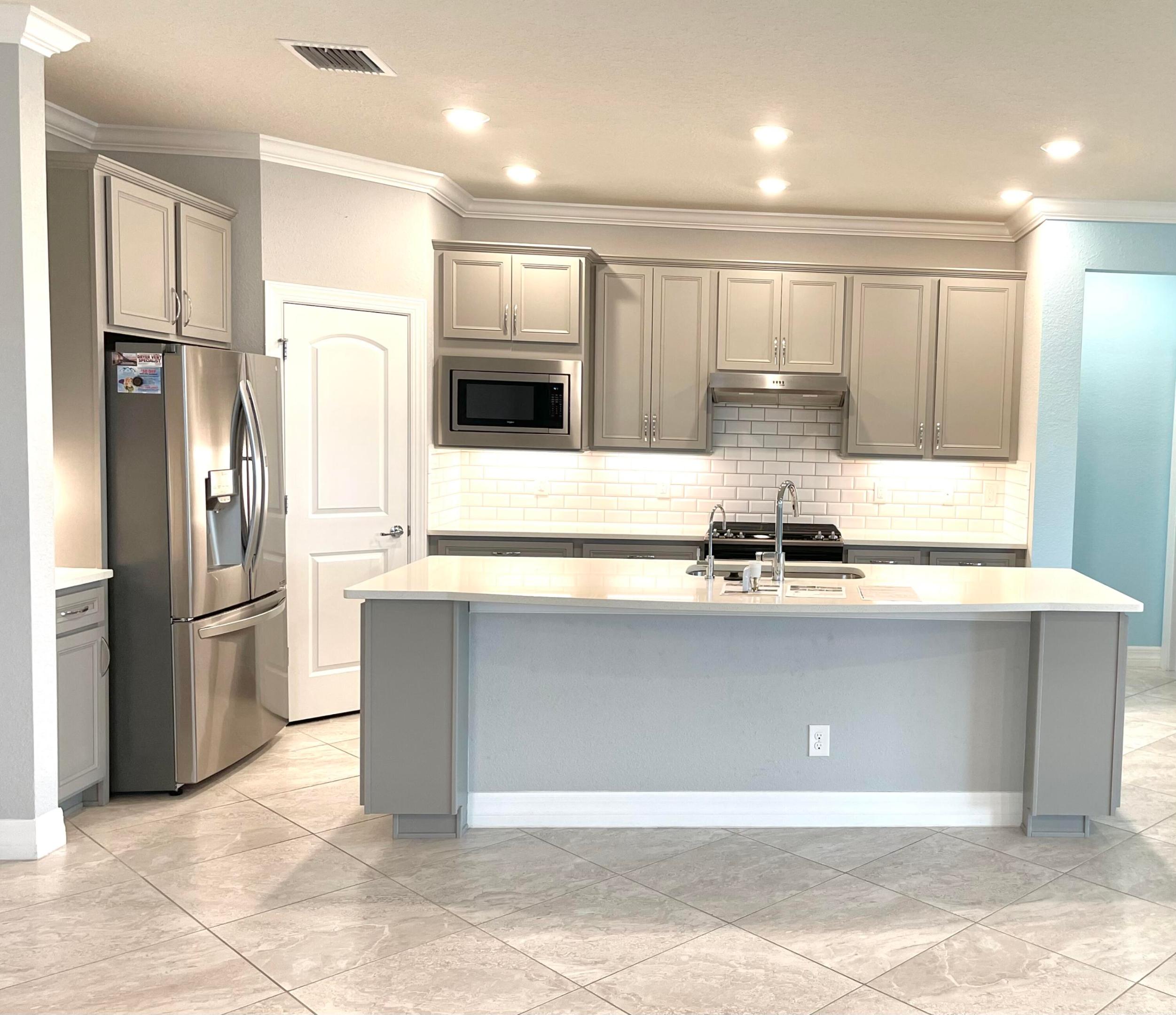 DEL WEBB AT TRADITION - Residential