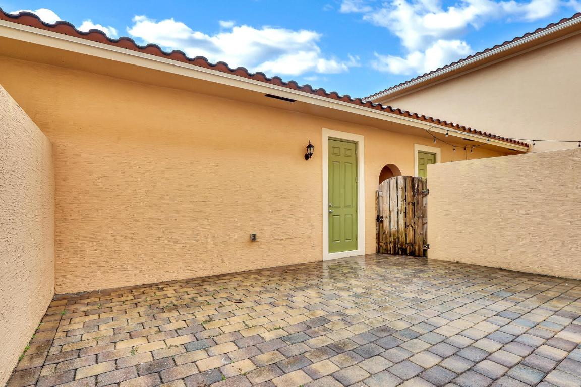 CANTERBURY PLACE - Residential Lease