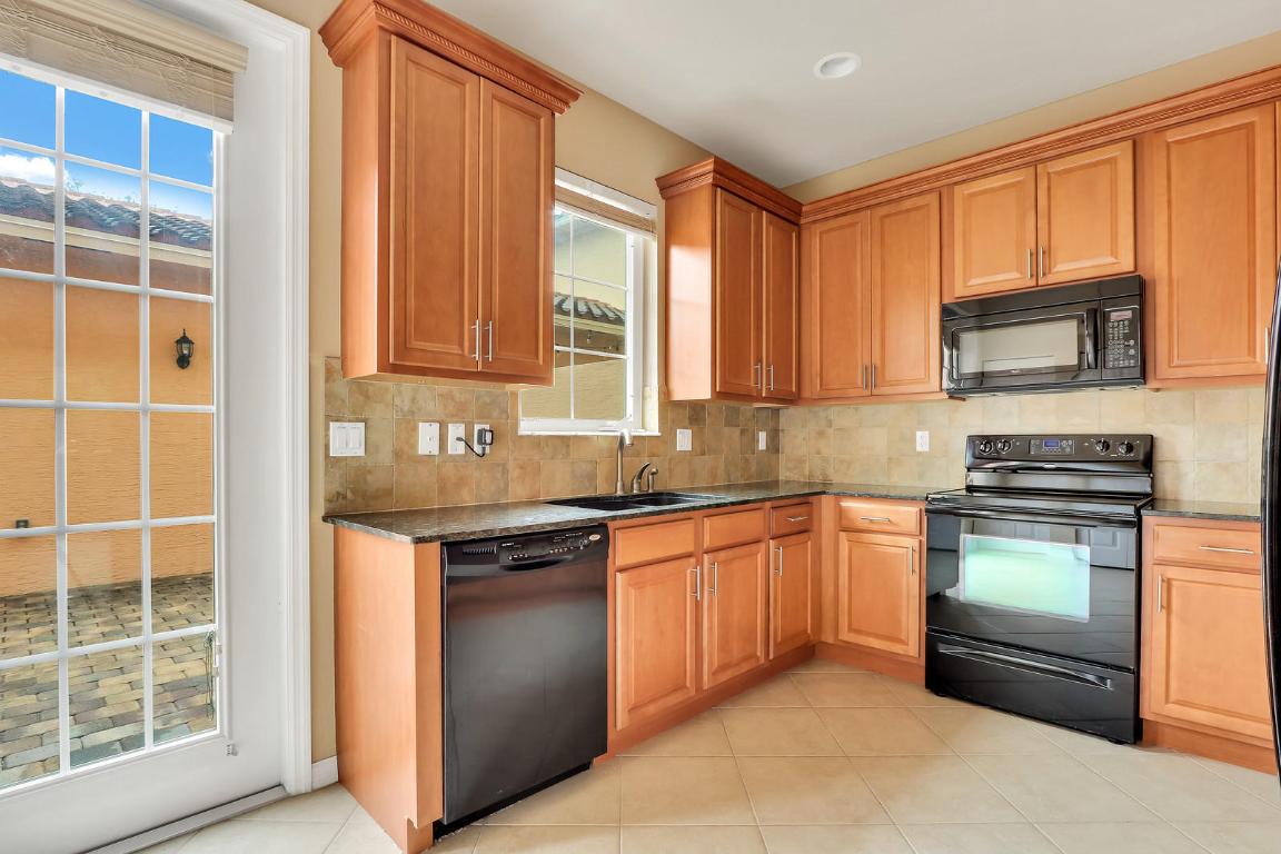 CANTERBURY PLACE - Residential Lease