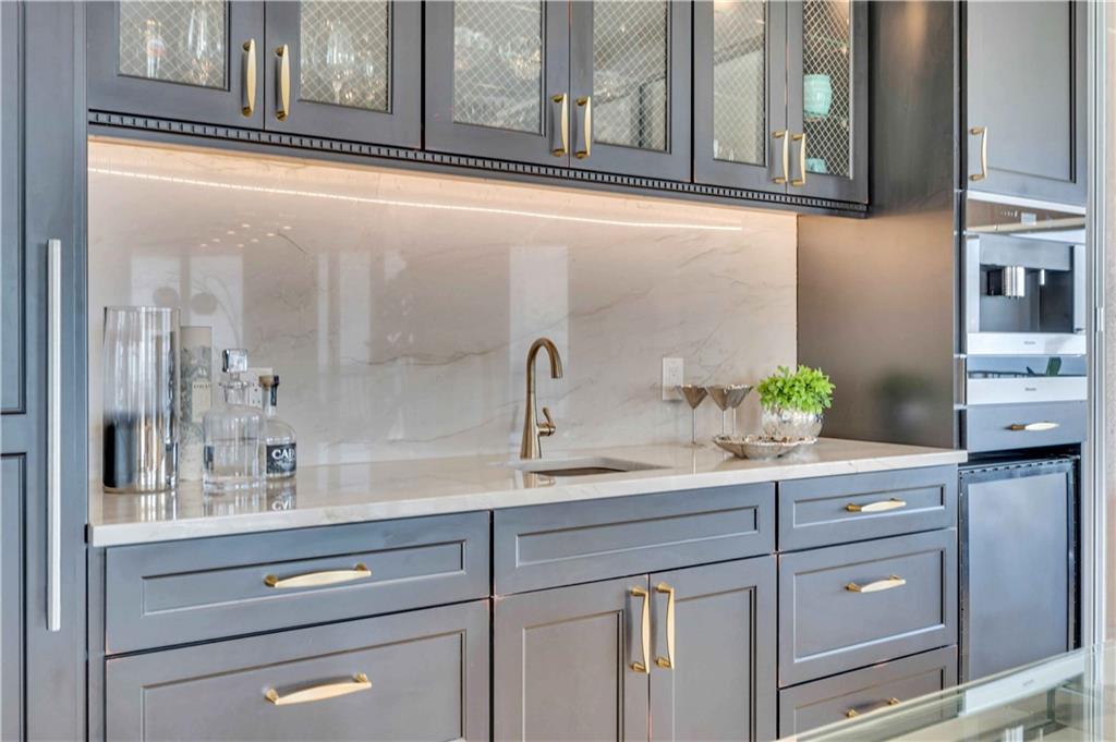 JACKSON TOWER LAS OLAS - Residential