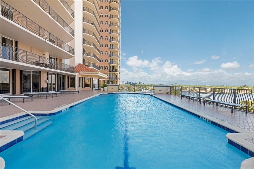 JACKSON TOWER LAS OLAS - Residential