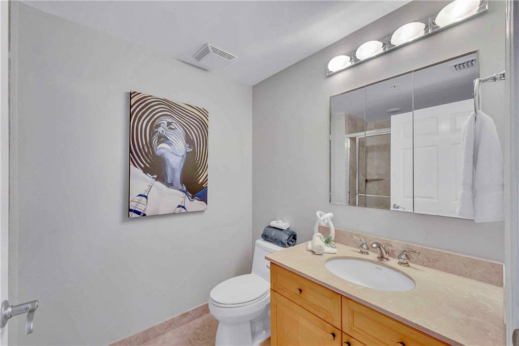 JACKSON TOWER LAS OLAS - Residential