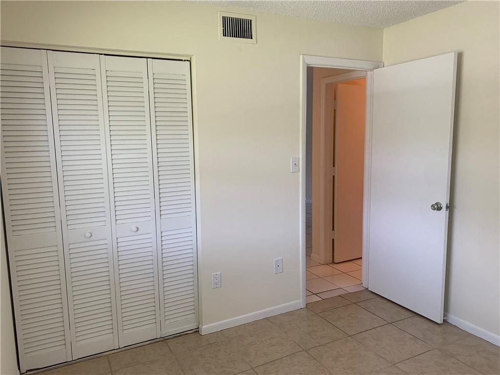 Shaker Woods Village - Residential Lease