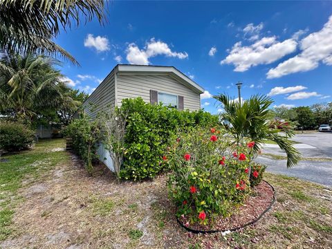 12431 SW 5th Street Davie FL 33325
