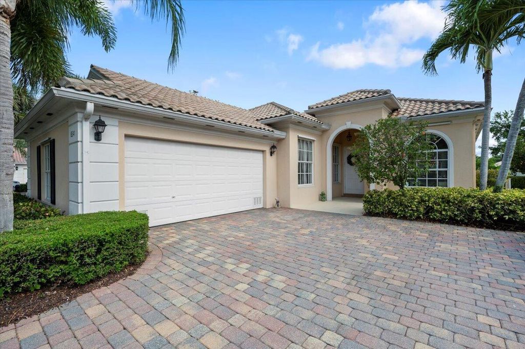 Photo of 8241 Tobago Lane, Wellington, FL 33414 (MLS # R10983110)