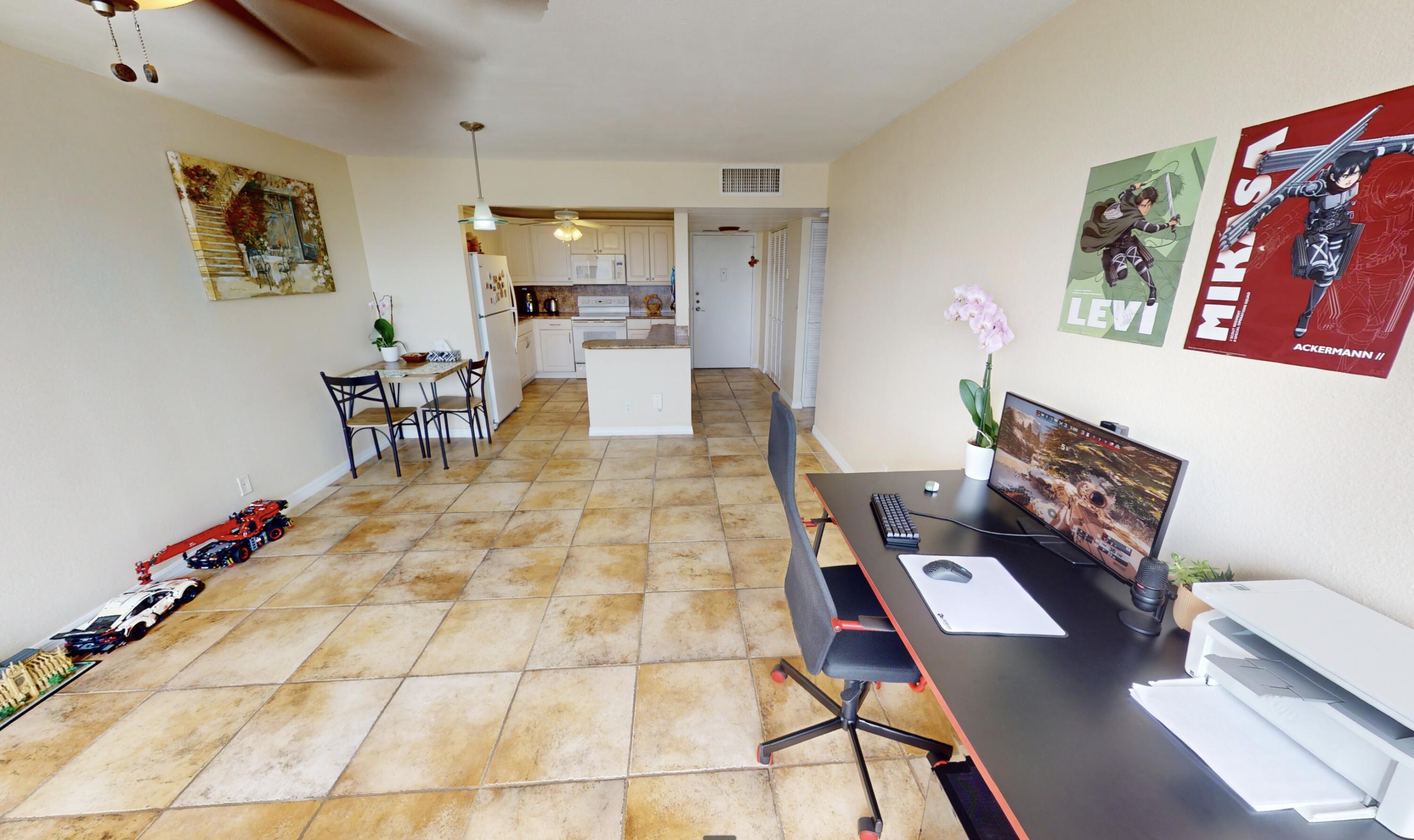 2771 Taft Street 302