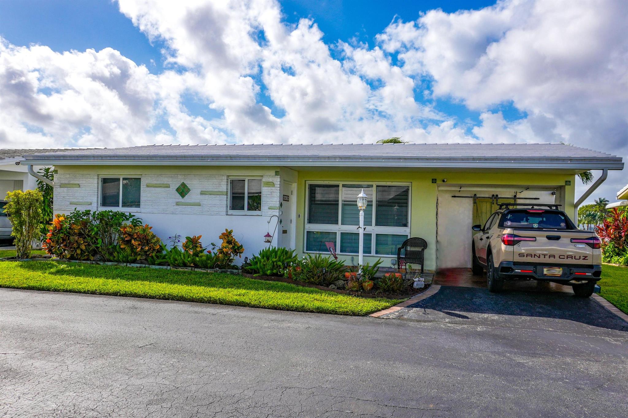 2418 Carlyle Lane 148