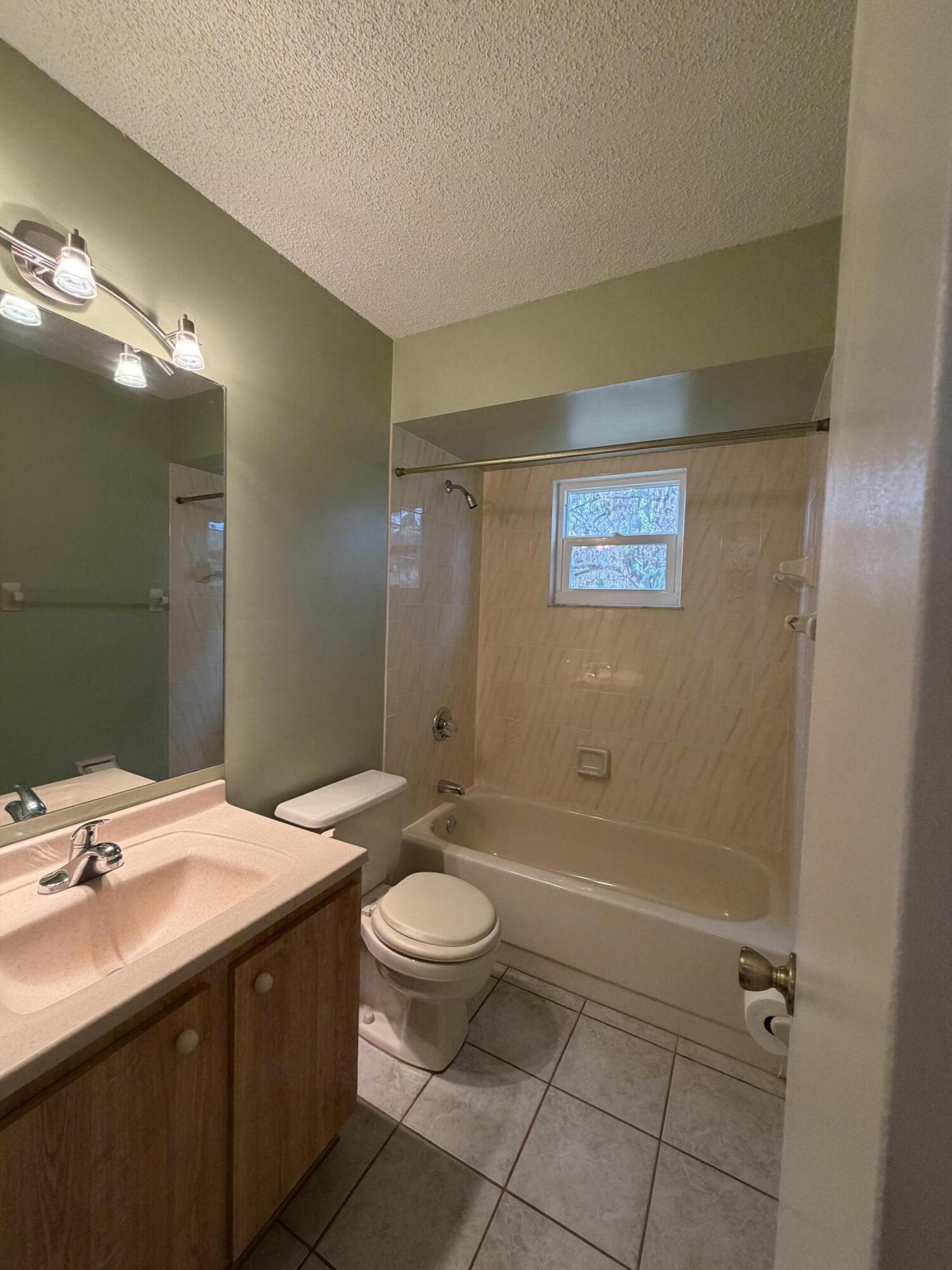 Port St Lucie Section 43 - Residential Lease