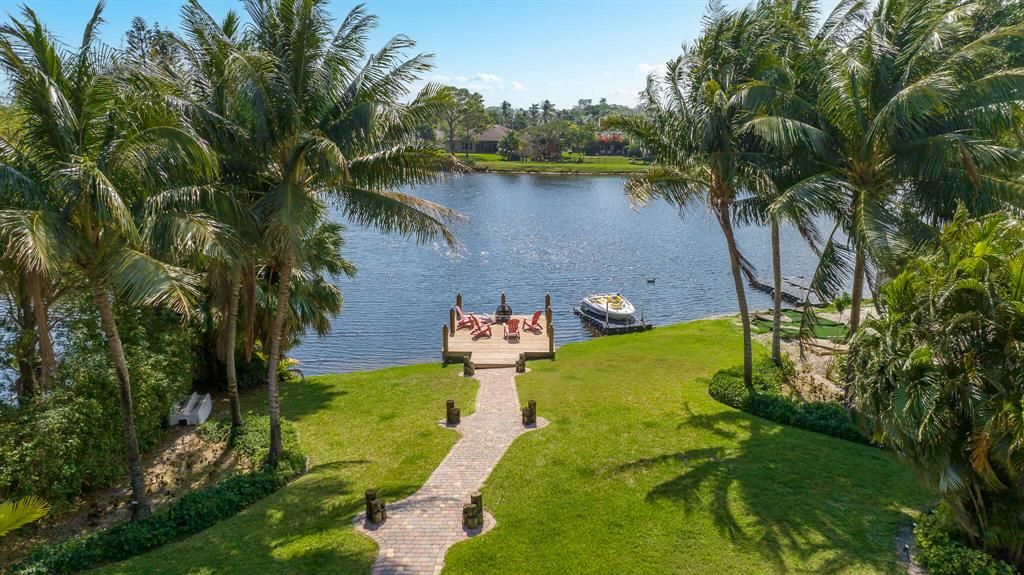 Photo of 528 Lindell Boulevard, Delray Beach, FL 33444 (MLS # R10876936)