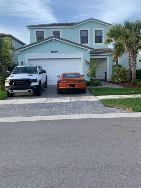 A home in Loxahatchee