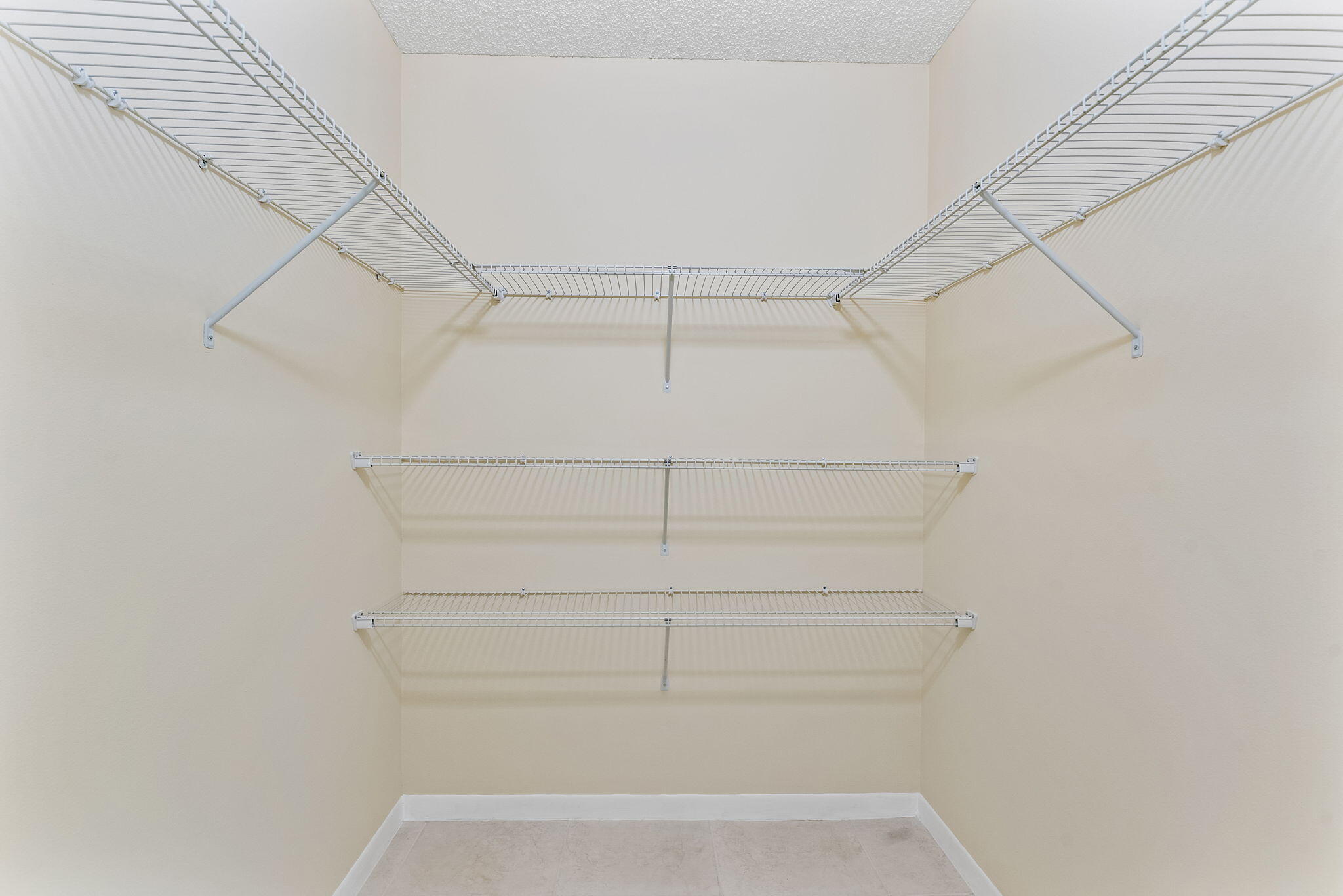 LA PINATA CONDO - Residential