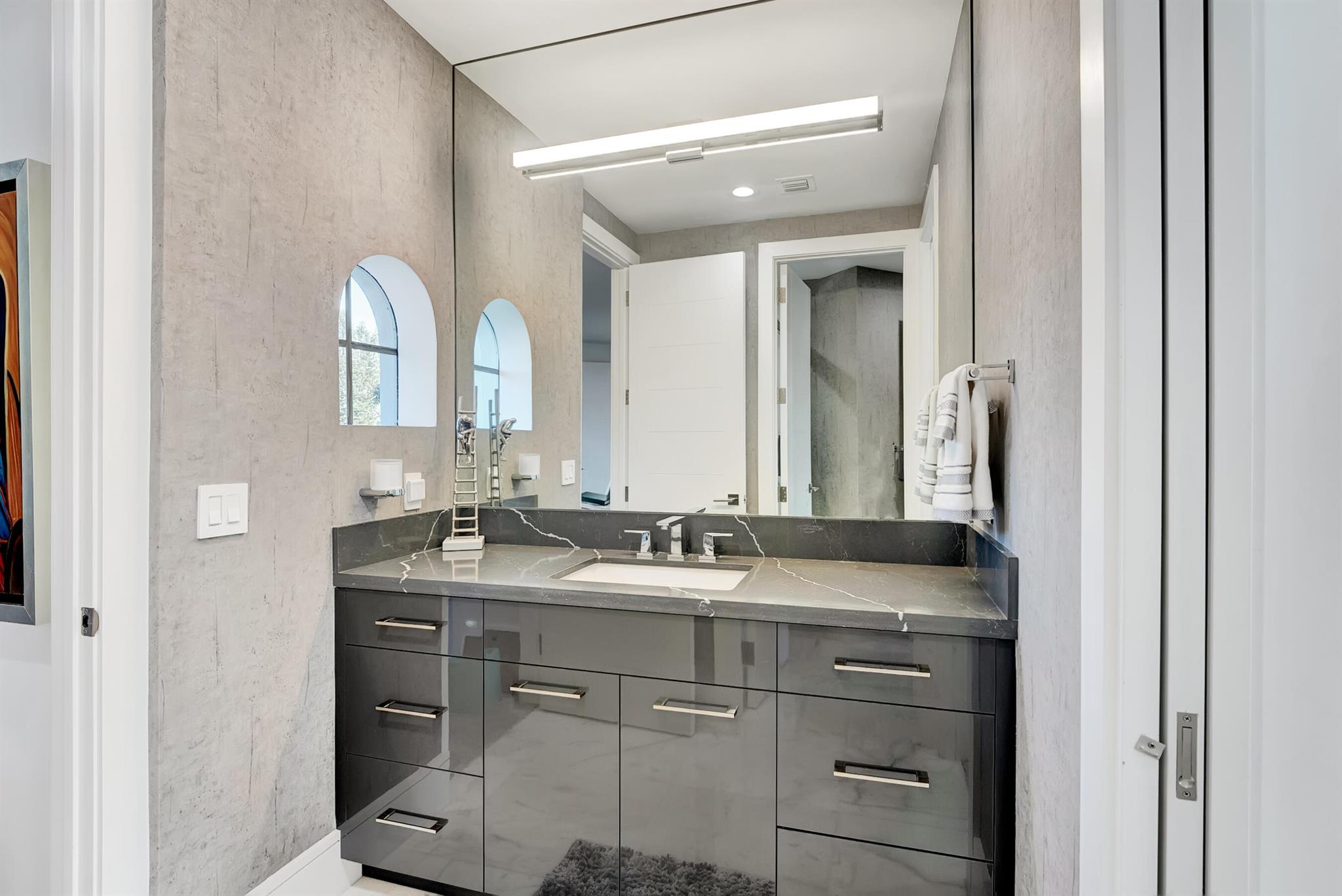 Delaire Country CLub - Residential