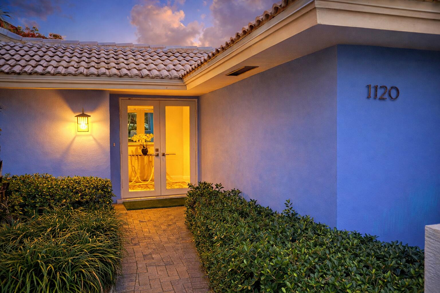 PALM BEACH FARMS CO 10 - Residential Lease