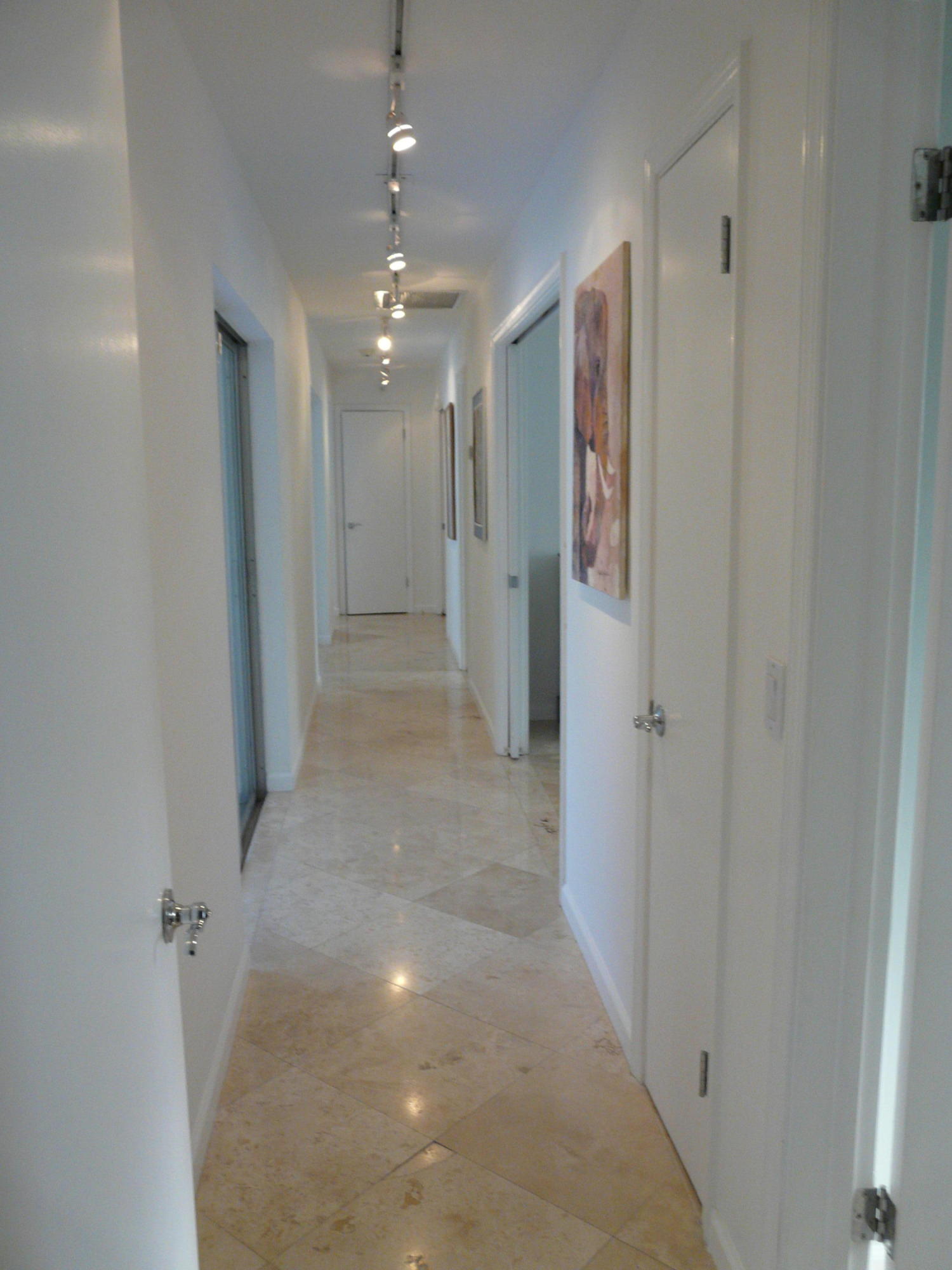 PALM BEACH FARMS CO 10 - Residential Lease