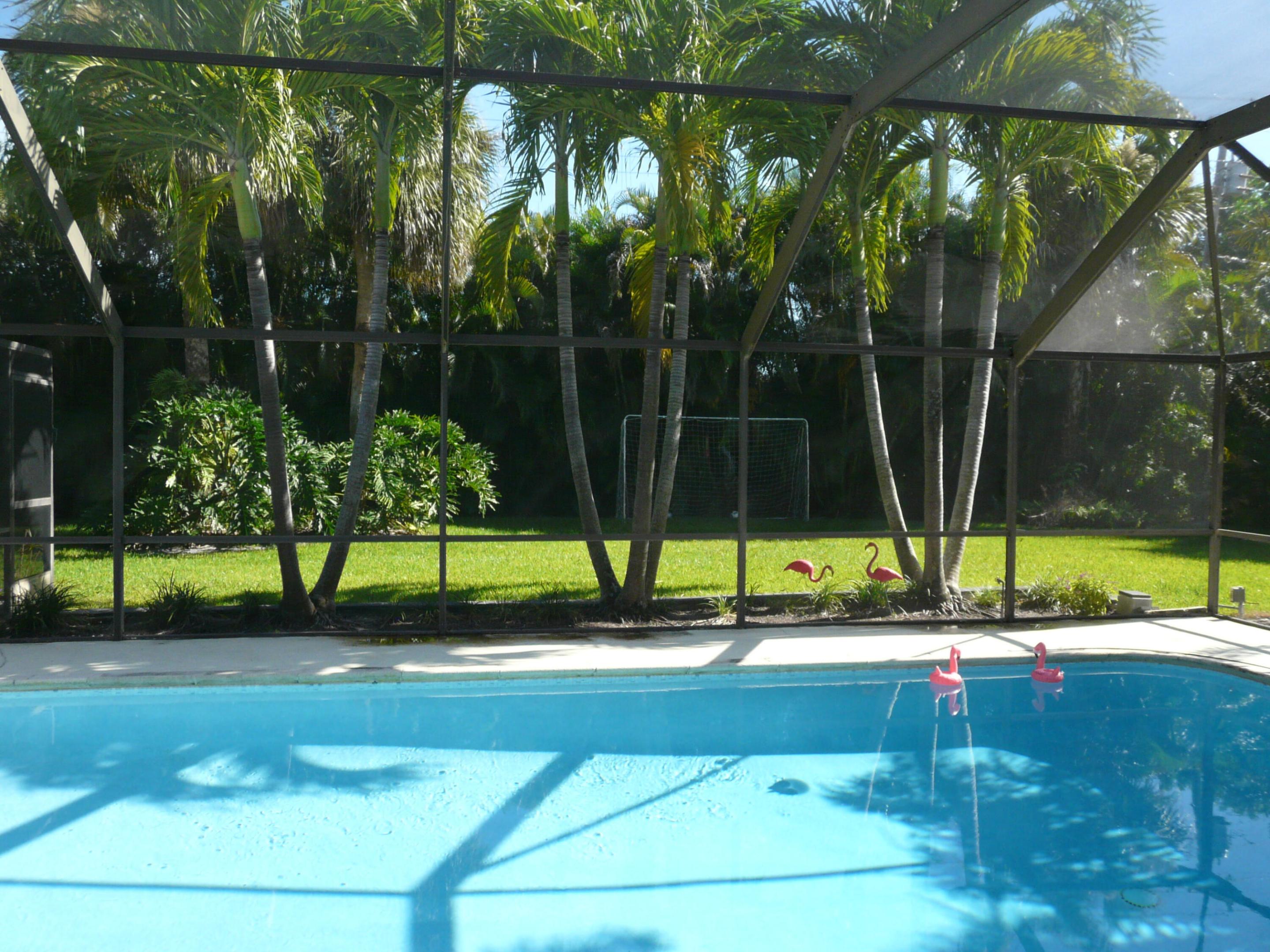 PALM BEACH FARMS CO 10 - Residential Lease