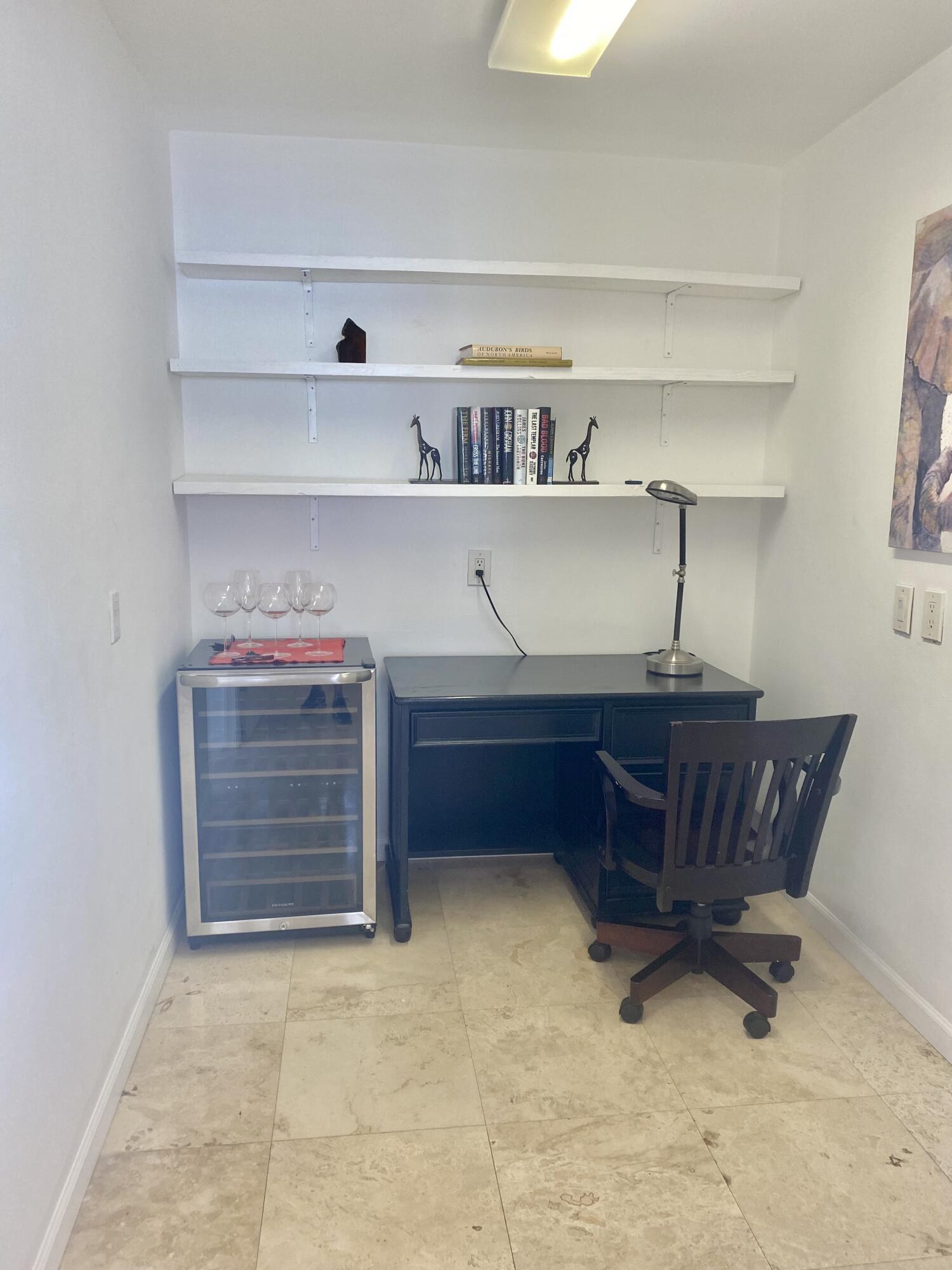 PALM BEACH FARMS CO 10 - Residential Lease