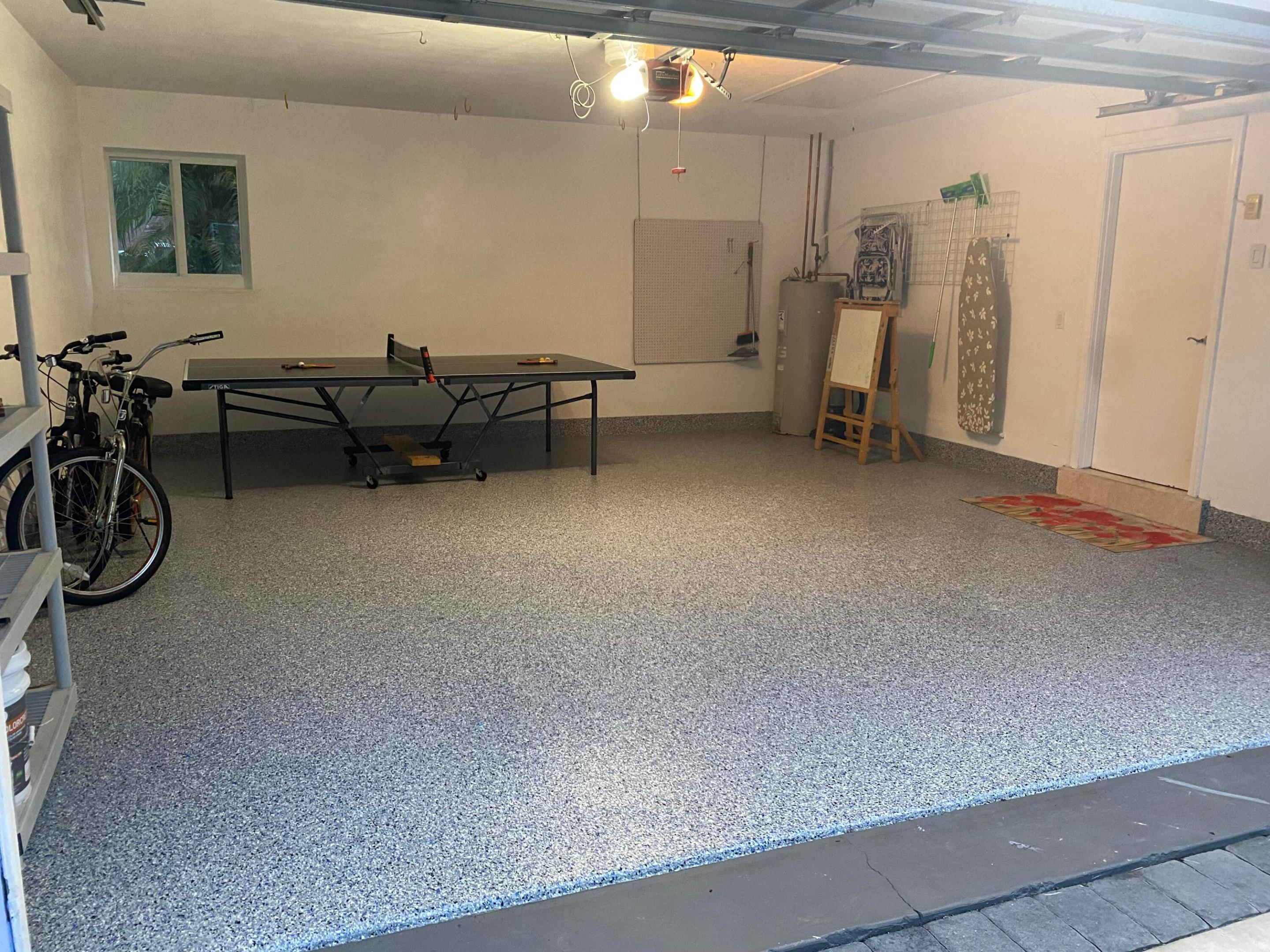 PALM BEACH FARMS CO 10 - Residential Lease