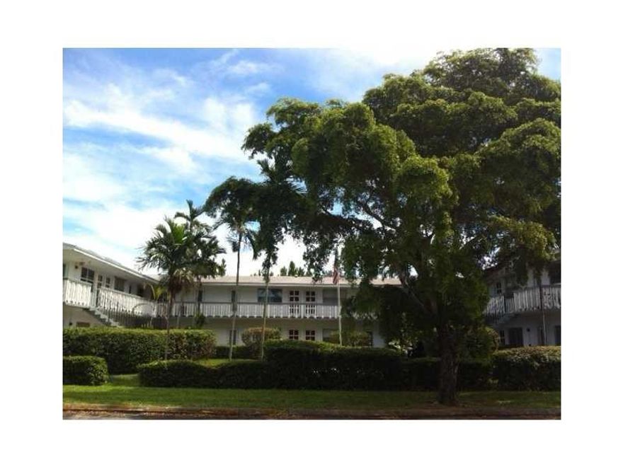 GOOD VALUE & LOW MAINTENANCE!!  ONE BEDROOM/ONE BATH IN SECOND FLOOR WALK-UP.  LAMINATE FLOORING IN LIVING AREA & BEDROOM. RANGE TO BE REPLACED.QUIET COMMUNITY WITH LOW MAINTENANCE FEE.  SMALL QUIET COMMUNITY WITH LOW MAINTENANCE FEE.  CLOSE TO DOWNTOWN HOLLYWOOD & THE BEACH.  ASSOCIATION SAYS 55+.  NO LEASING FOR THE FIRST TWO YEARS OF OWNERSHIP.