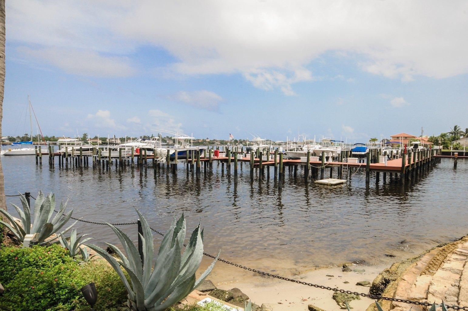 YACHT CLUB ON THE INTRACO - Residential Lease
