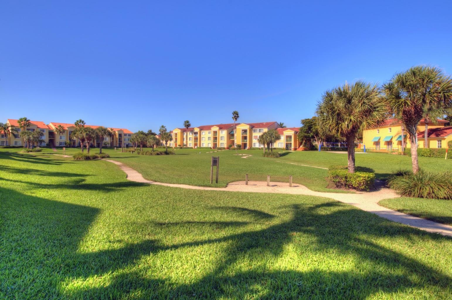 YACHT CLUB ON THE INTRACO - Residential Lease