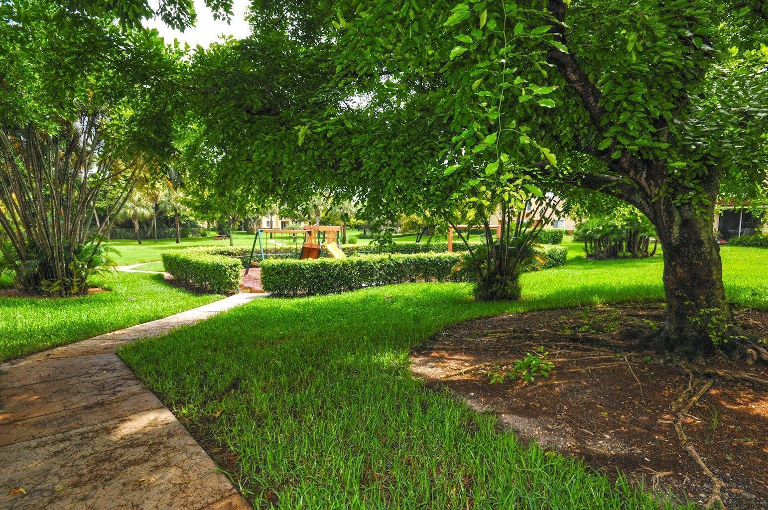 YACHT CLUB ON THE INTRACO - Residential Lease