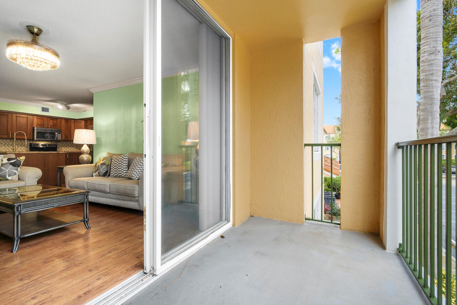 YACHT CLUB ON THE INTRACO - Residential Lease