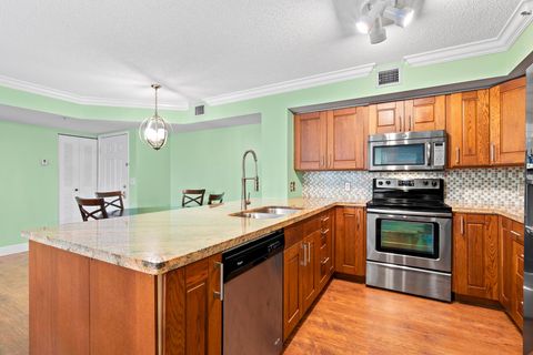 140 Yacht Club Way 207 Hypoluxo FL 33462