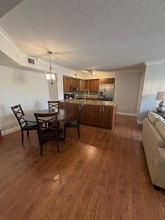 YACHT CLUB ON THE INTRACO - Residential Lease