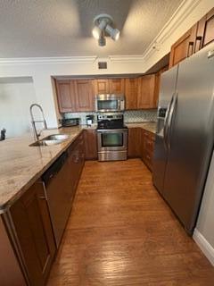 YACHT CLUB ON THE INTRACO - Residential Lease