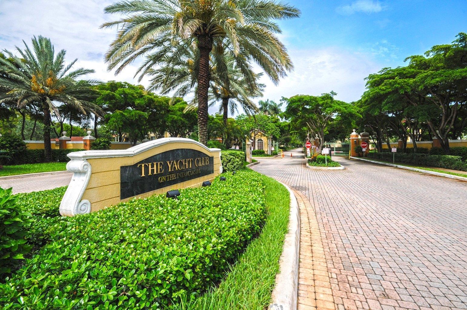 YACHT CLUB ON THE INTRACO - Residential Lease