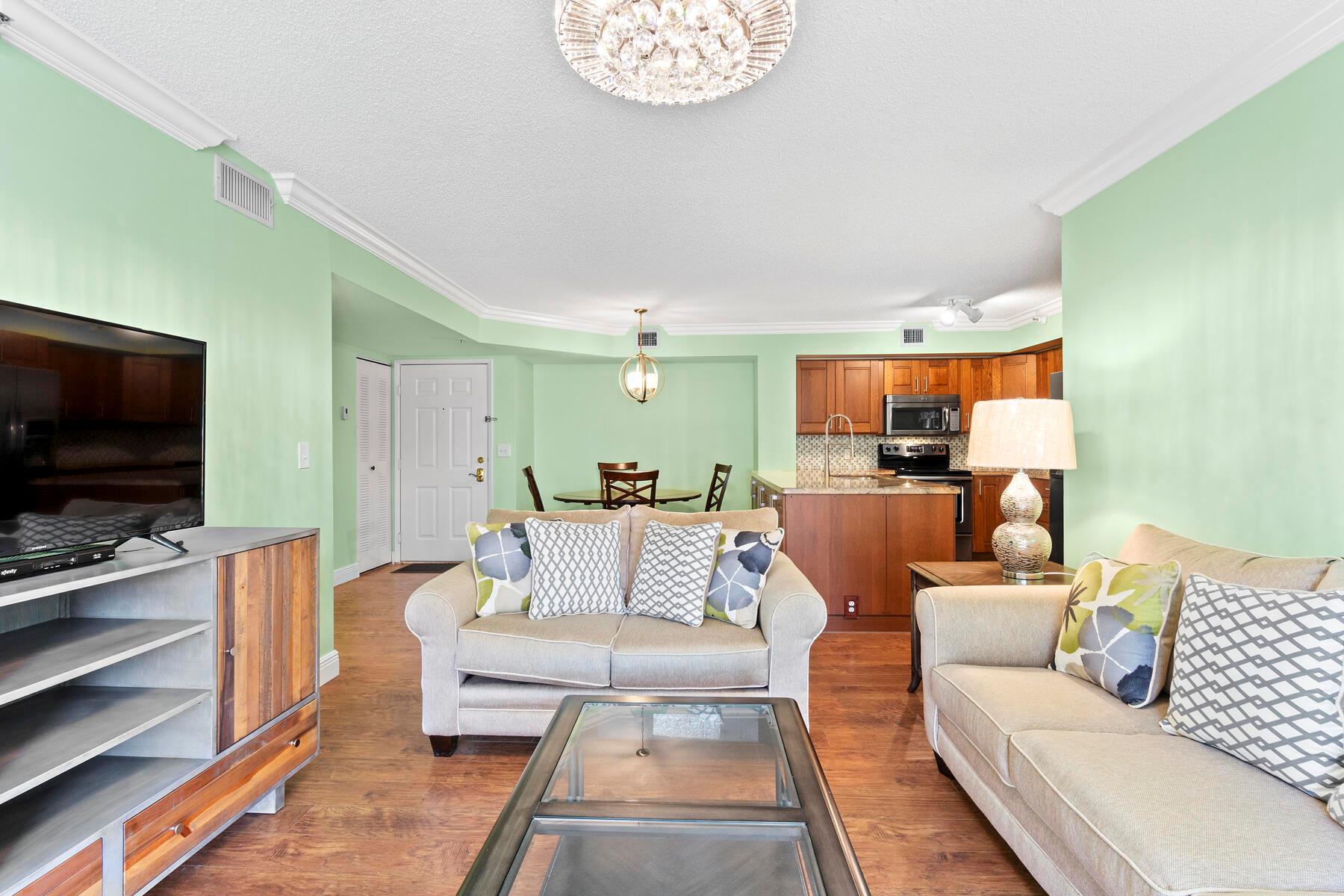 YACHT CLUB ON THE INTRACO - Residential Lease