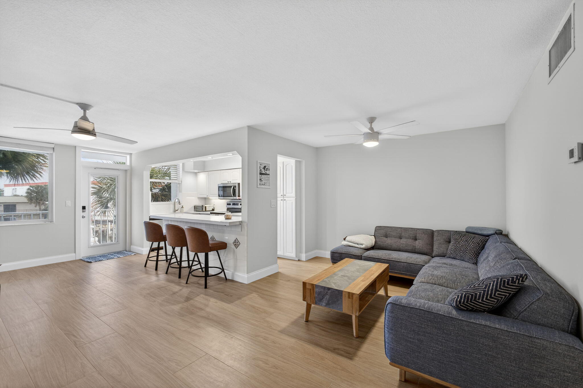 PARADISE VILLAS CONDO - Residential